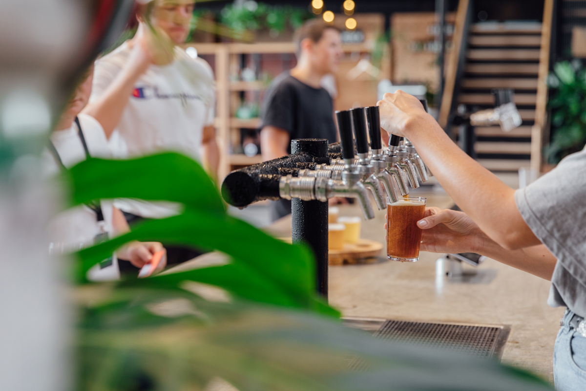 Breweries & distilleries with tastings