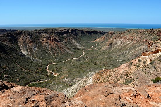 Charles Knife Canyon — The Drive-Up Panorama Most People Skip