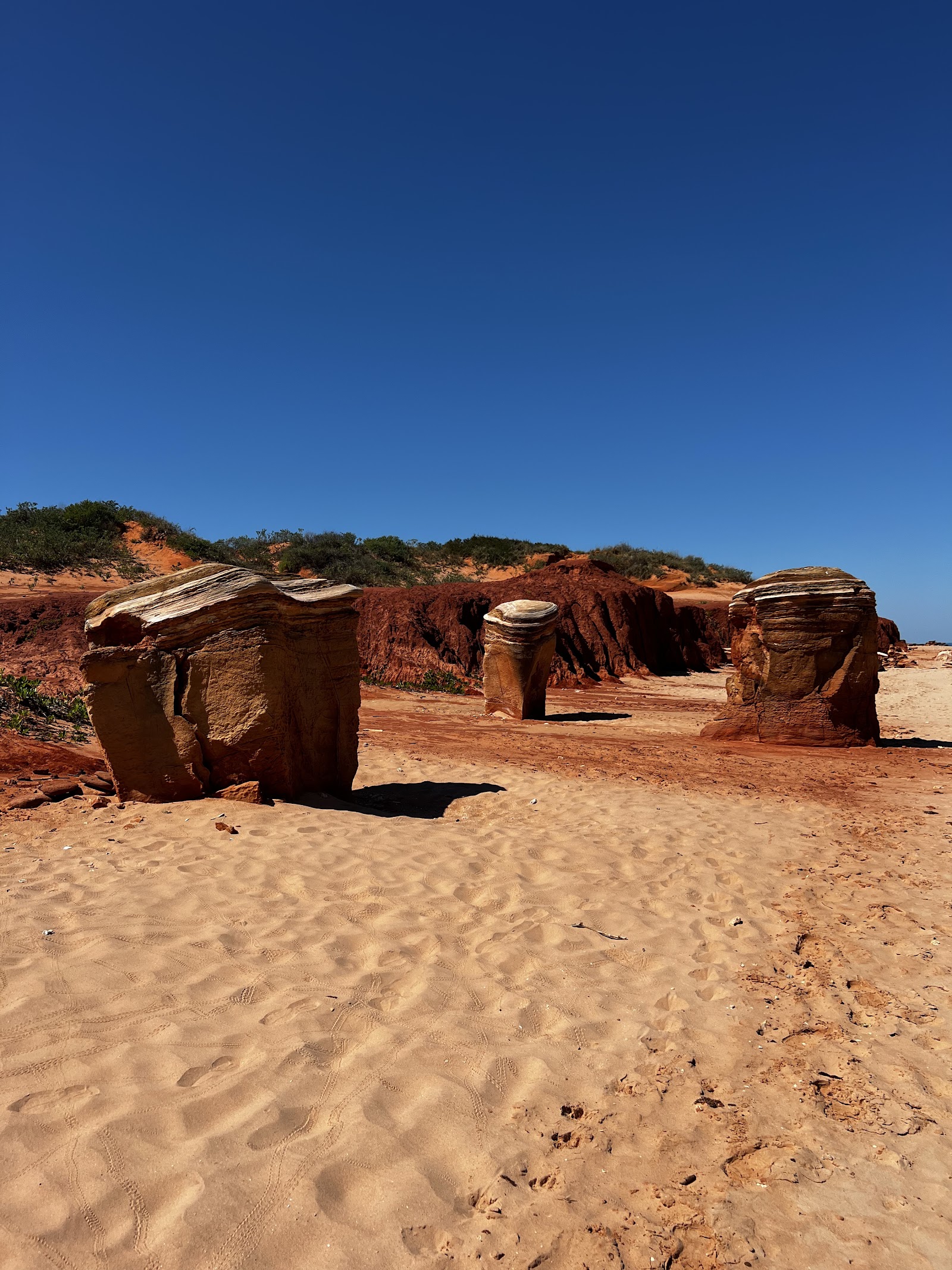 Reddell Beach red cliffs