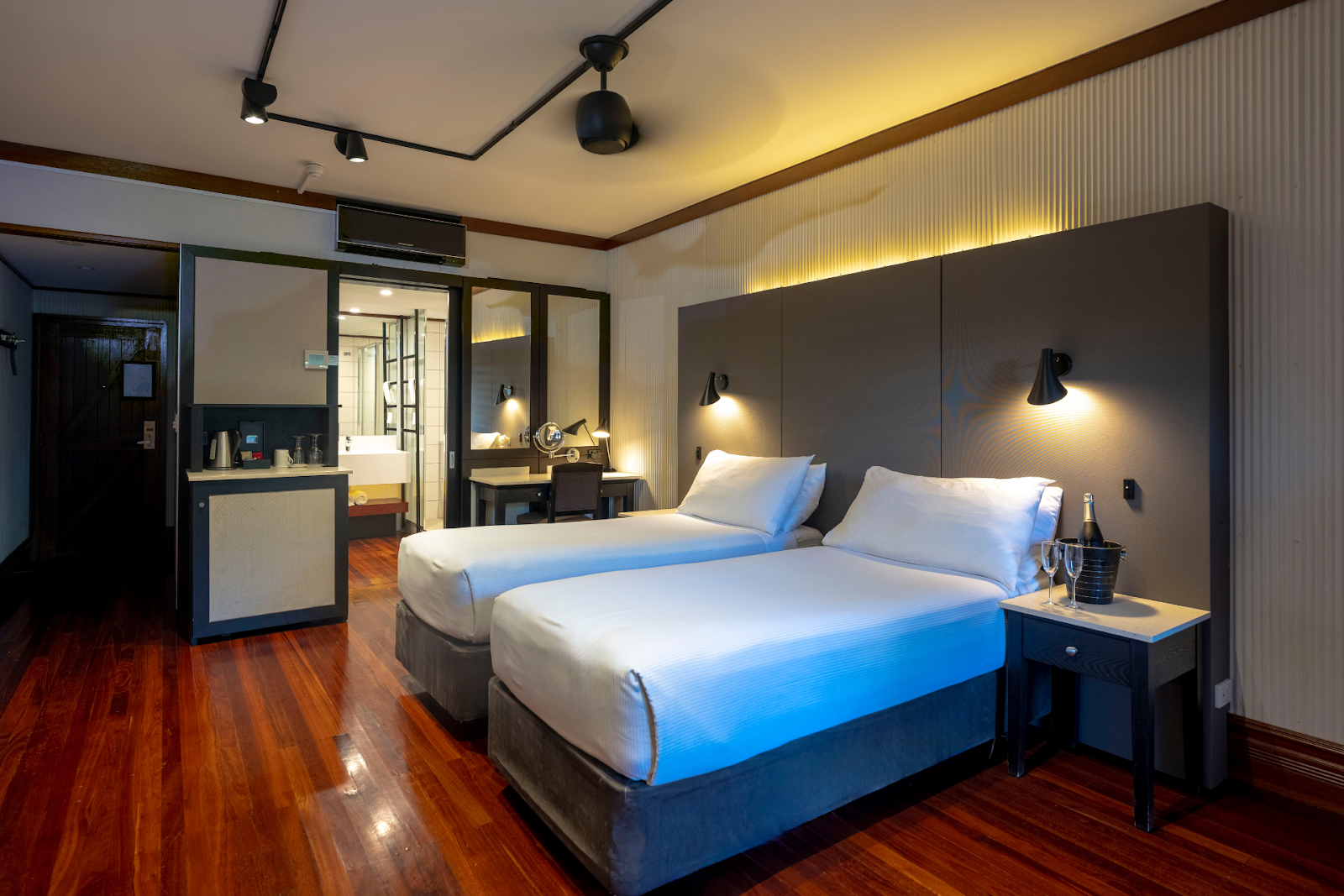 Cable Beach Club Resort — the sunset sundowner and dinner