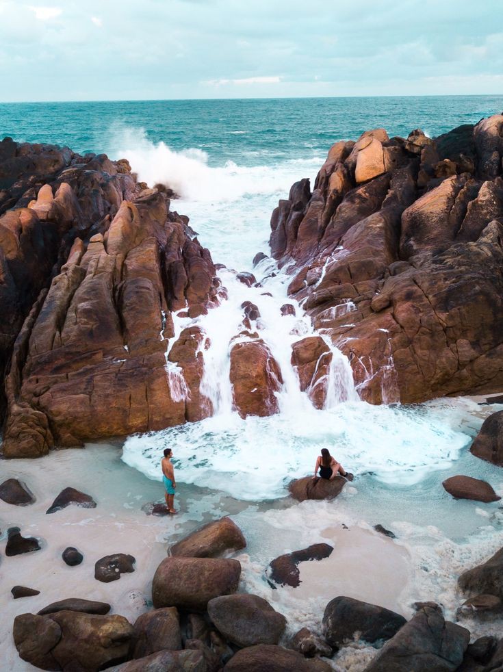 Injidup Natural Spa — The Tidal Rock Pool Worth Timing Right