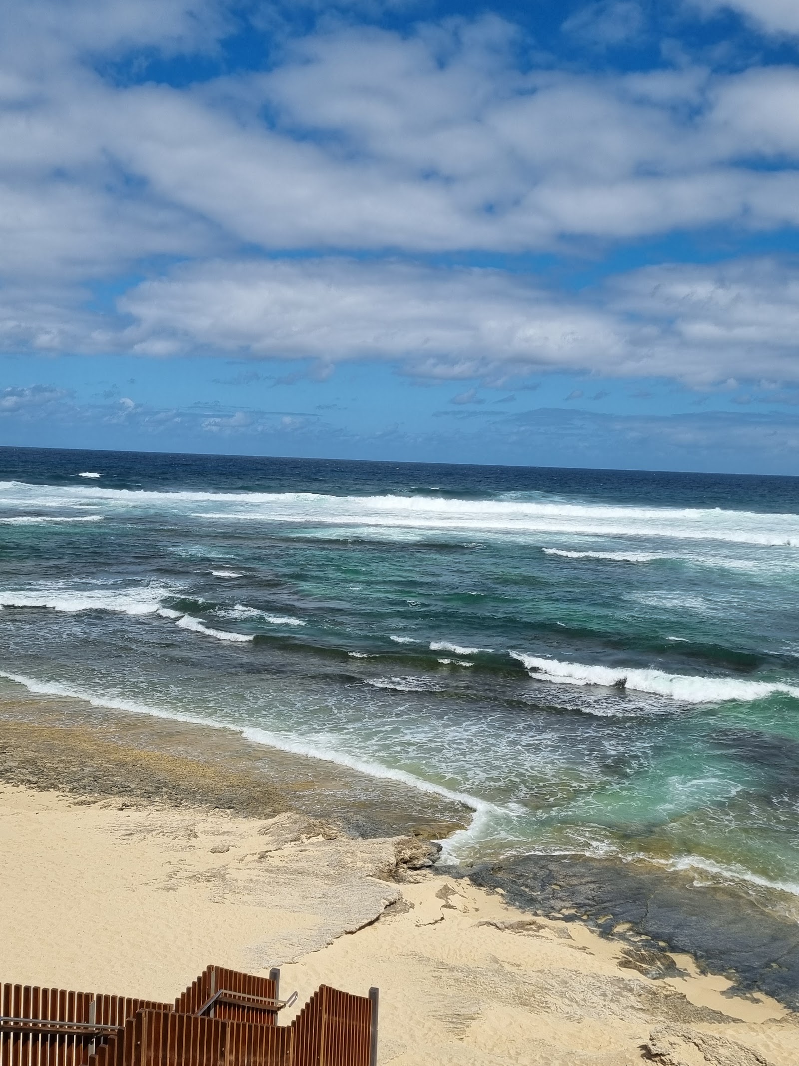 Surfers Point — Mainbreak